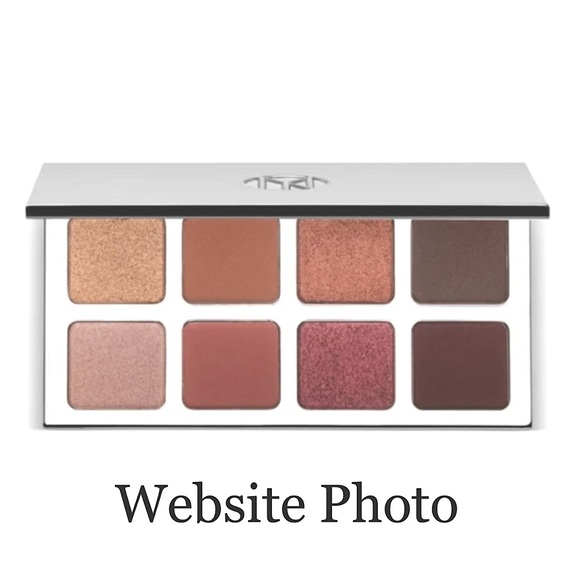 IL MAKIAGE Other - IL MAKIAGE Color Boss Master Palette NIB